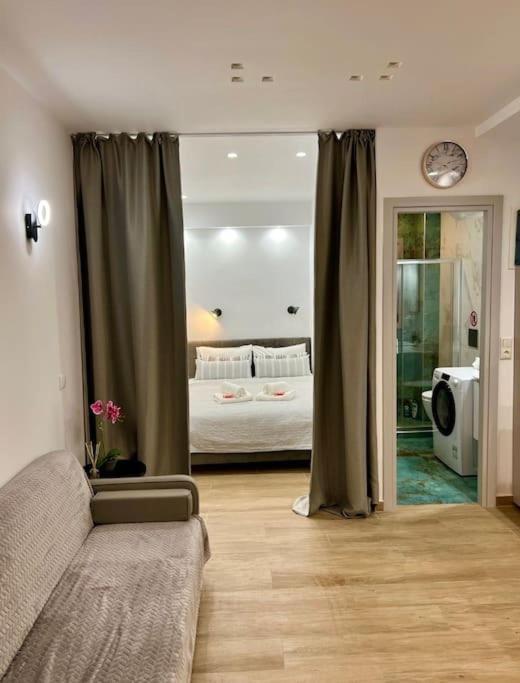 Smart Modern Apartment B アテネ エクステリア 写真